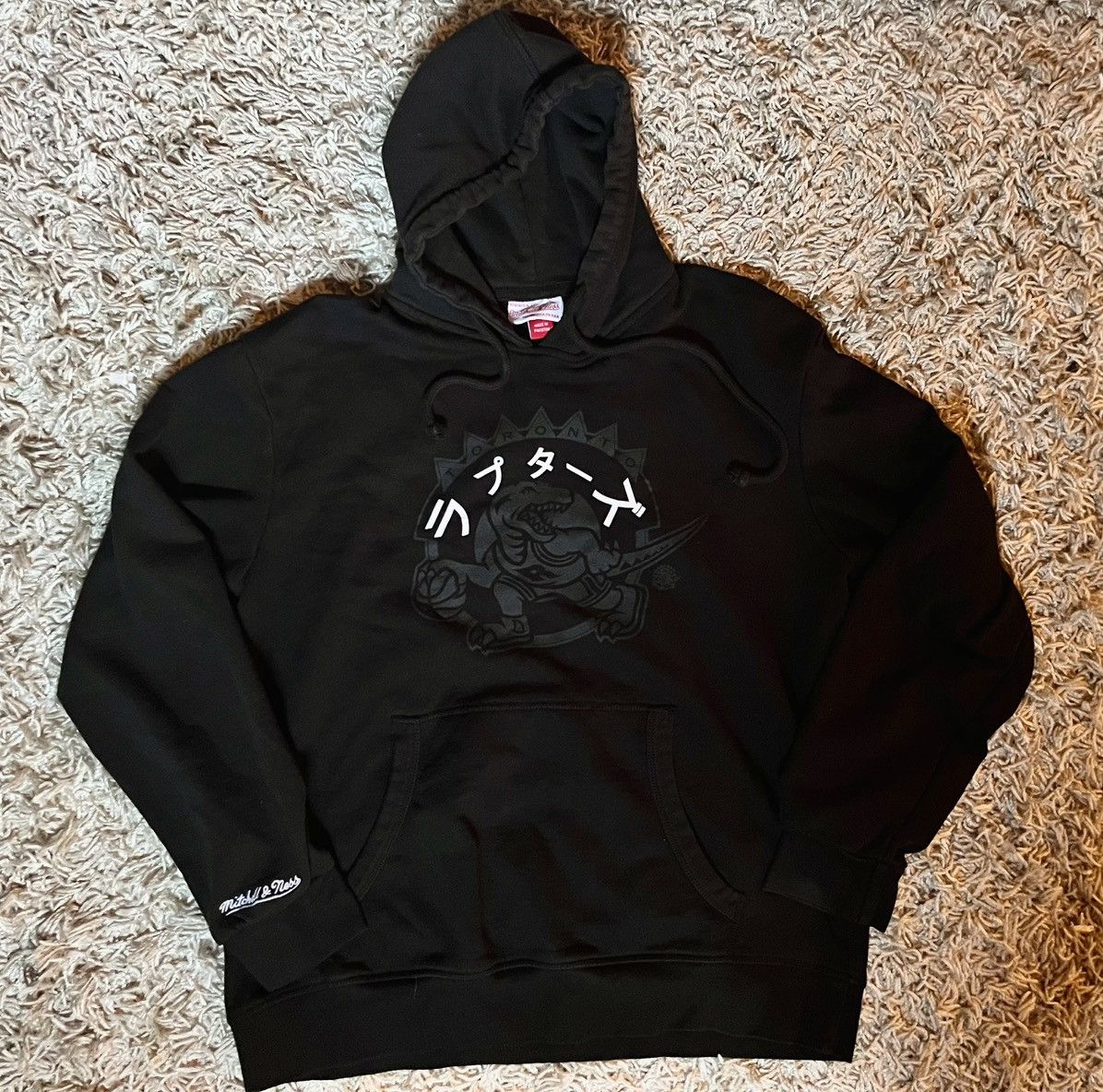 Mitchell & Ness Mitchell & Ness Toronto Raptors Japanese Katakana Hoodie XL Size US XL / EU 56 / 4 - 1 Thumbnail