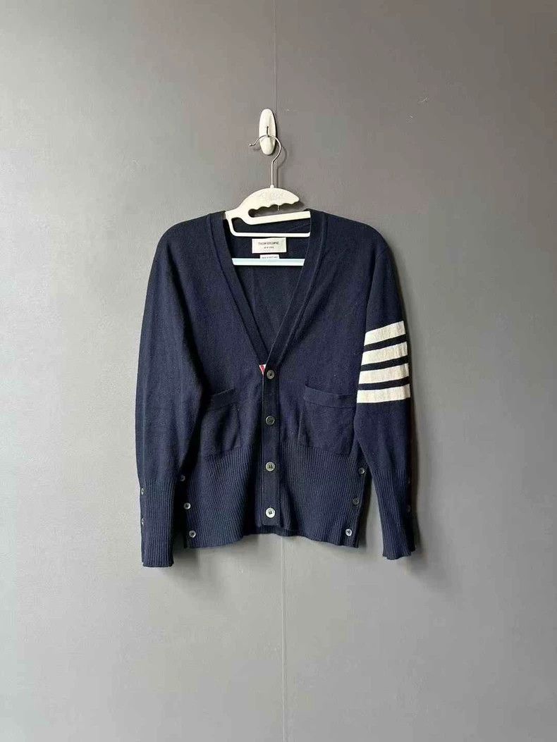 Thom Browne Thom Browne Blue cashmere cardigan Size US M / EU 48-50 / 2 - 1 Thumbnail
