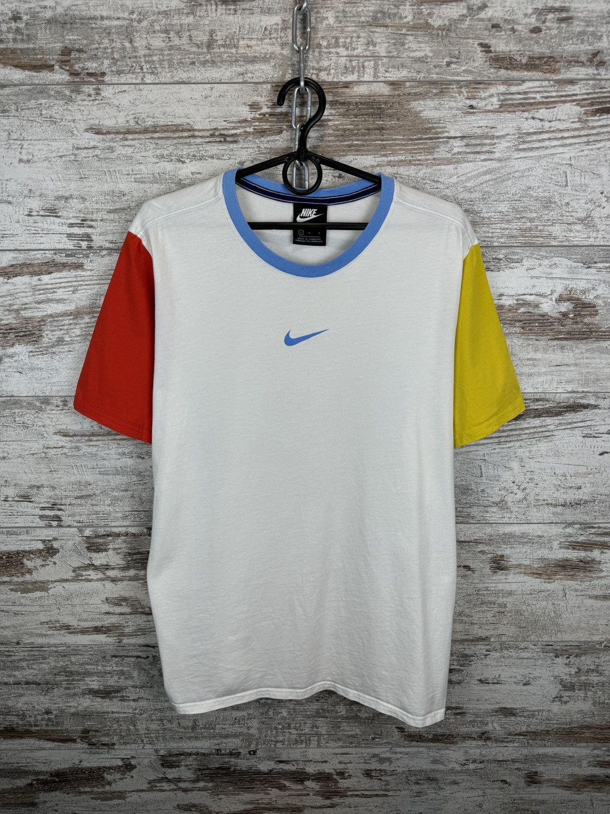 Nike Mens Vintage Nike centre swoosh T-shirt y2k drill tee Size US L / EU 52-54 / 3 - 2 Thumbnail