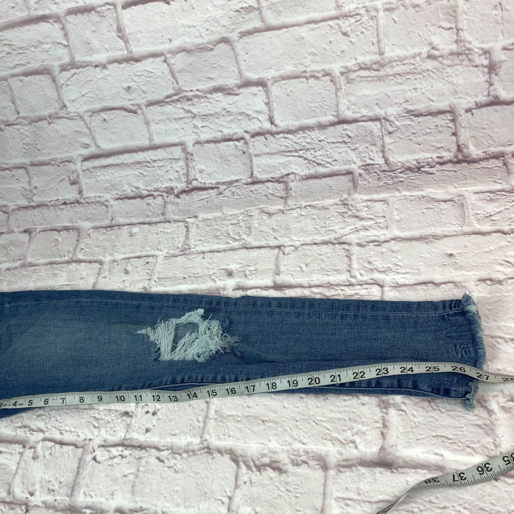 Abercrombie & Fitch VINTAGE Abercrombie & Fitch Junior Womens Super Skinny Size 28 Short Mid-Rise Distressed Jeans 90s Womens Size 28" / US 6 / IT 42 - 7 Thumbnail