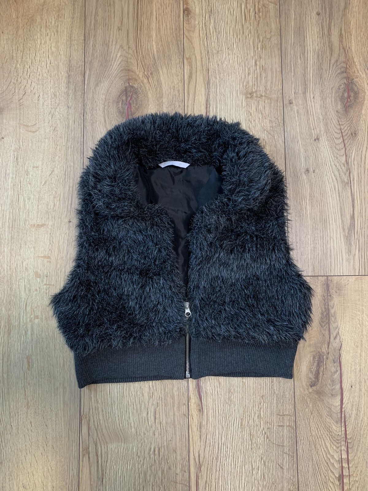 Hysteric Glamour 2000s Faux Fur Gray Hairs Style Fuzzy Fur Crop Vest Size M / US 6-8 / IT 42-44 - 1 Thumbnail