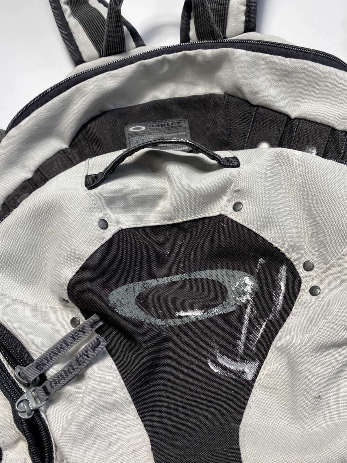 Japanese Brand × Oakley Oakley Archive Y2K Field Tactical SoftWare BackPack Bag Size ONE SIZE - 3 Thumbnail