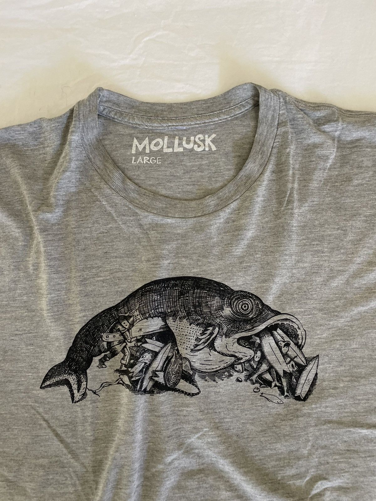 Mollusk Mollusk surf shop vintage classic tshirt men’s L Size US L / EU 52-54 / 3 - 2 Thumbnail