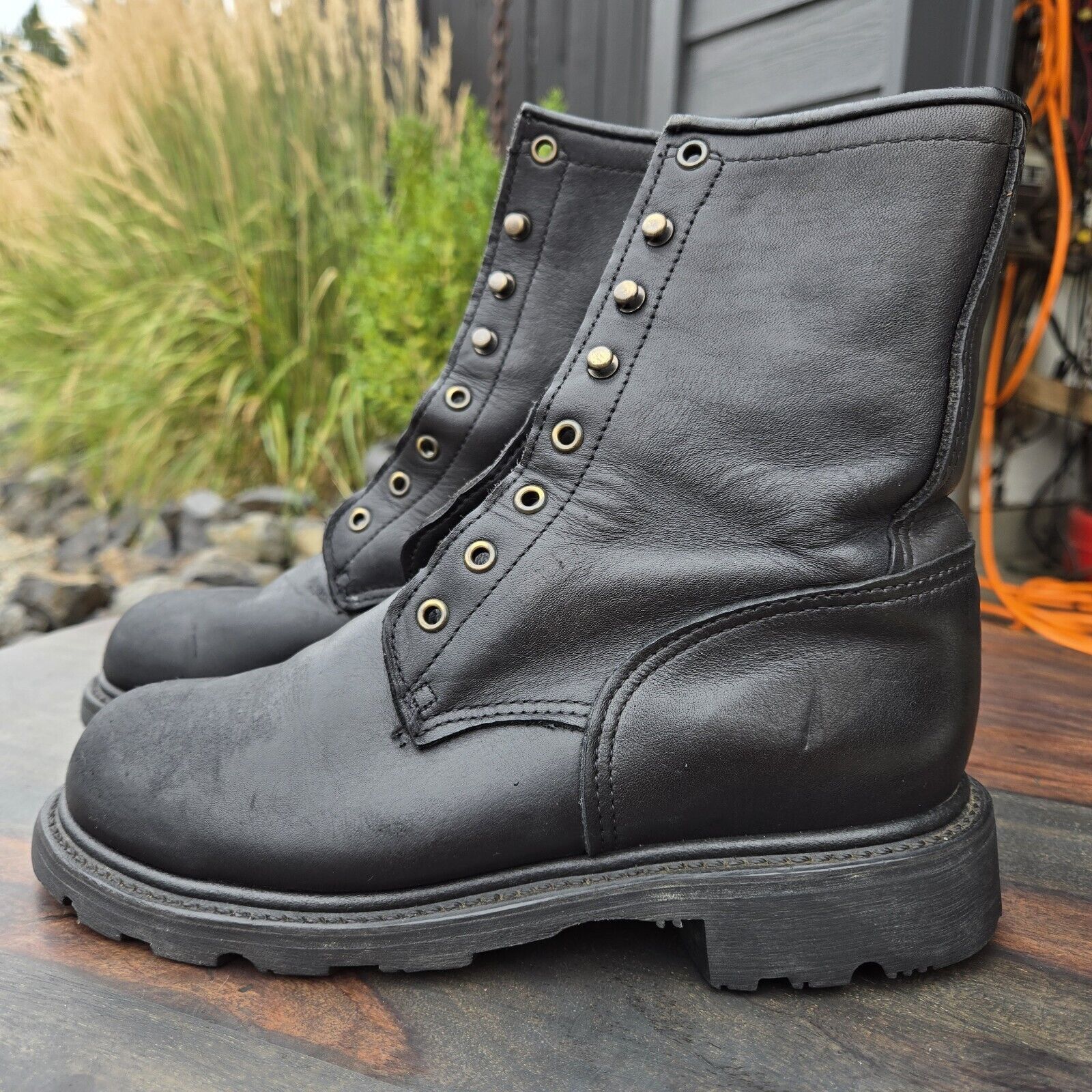 Red Wing Vintage Red Wing Black Leather Women Steel Toe Boots S 7 BB4 Size US 7 / EU 40 - 2 Thumbnail