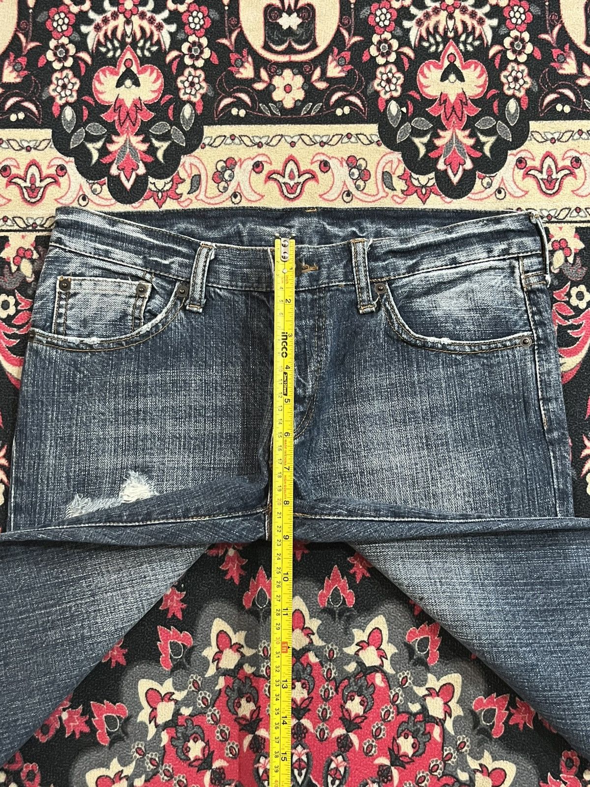 Japanese Brand Japanese Blue Washed Distress Dagger Embroidery Flare Jeans Size 30" / US 8 / IT 44 - 11 Thumbnail
