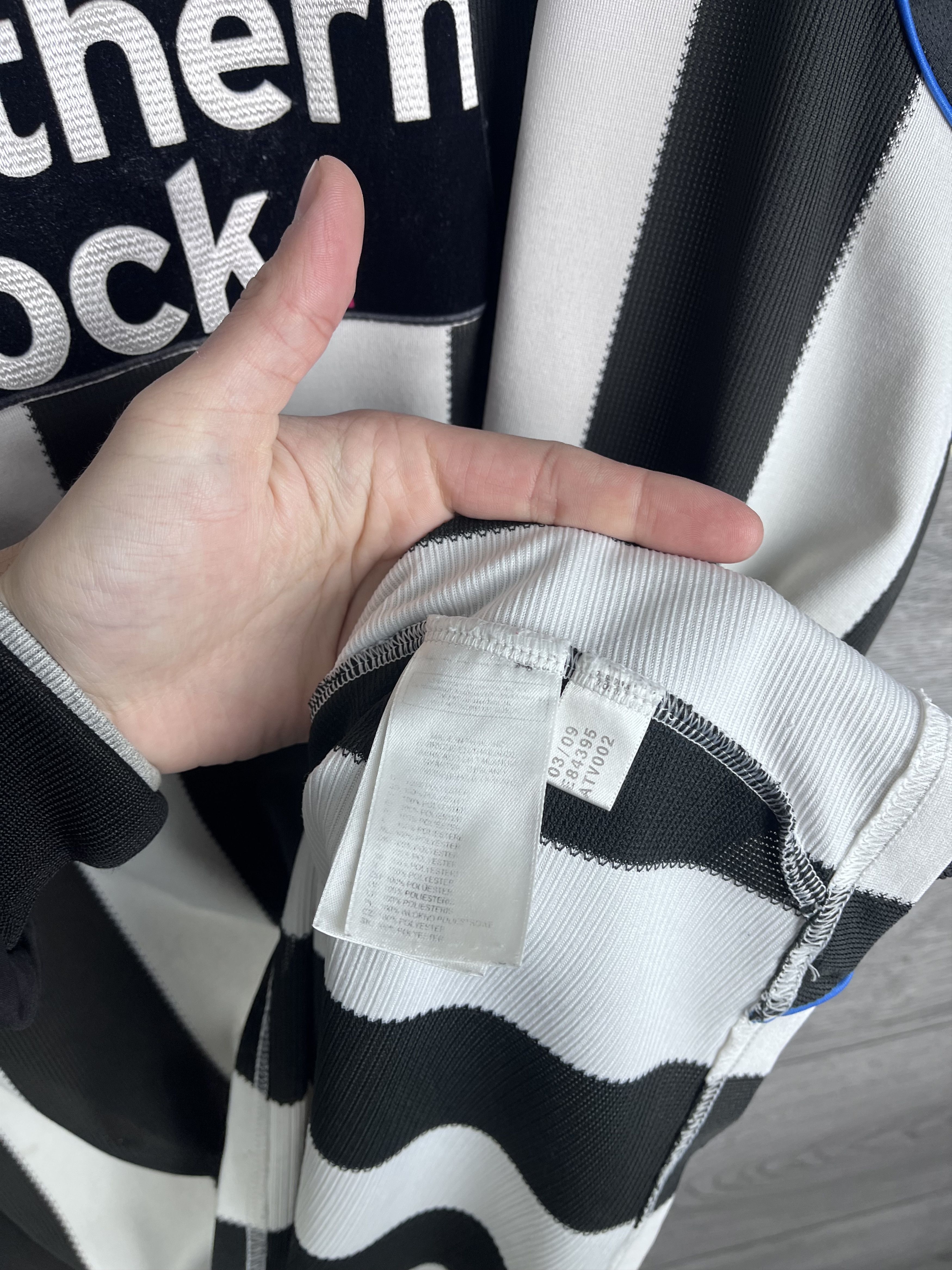 Adidas Vintage men's football jersey Adidas FC Newcastle United 06s Size US XXL / EU 58 / 5 - 7 Thumbnail