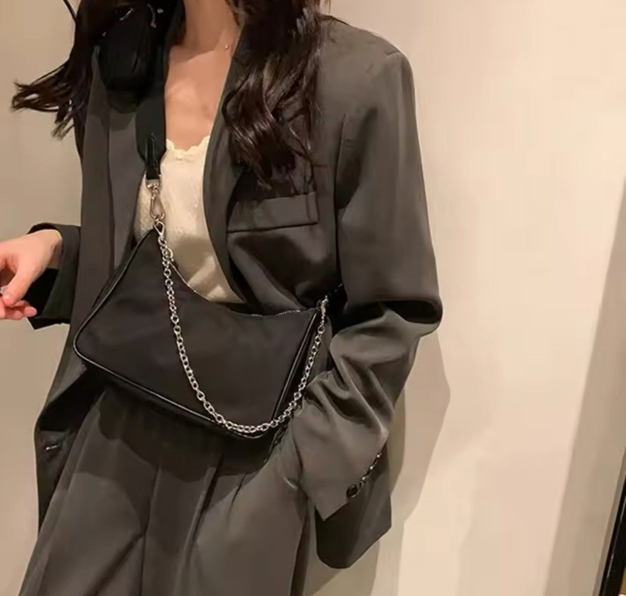 Japanese Brand × Vintage Casual Nylon Shoulder Hobo Bags Size ONE SIZE - 4 Thumbnail