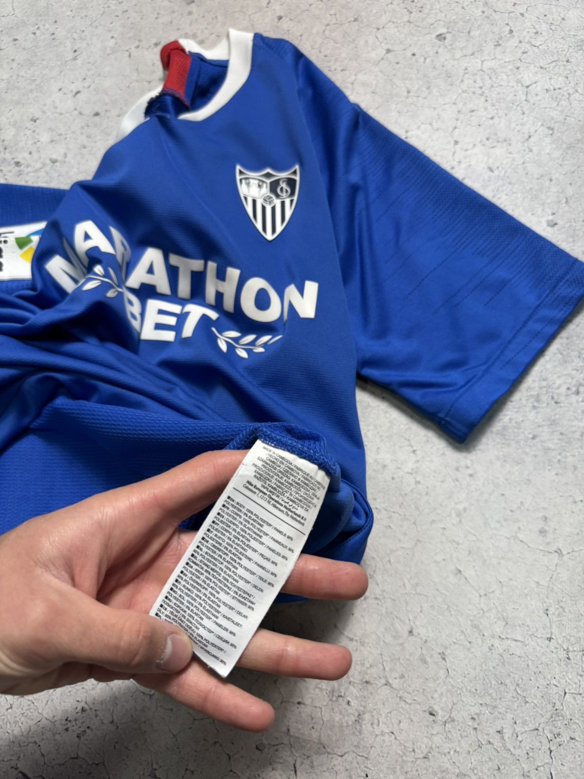 Nike Nike FC Sevilla Vintage Soccer Jersey 2019/2020 Y2K Size US M / EU 48-50 / 2 - 10 Thumbnail