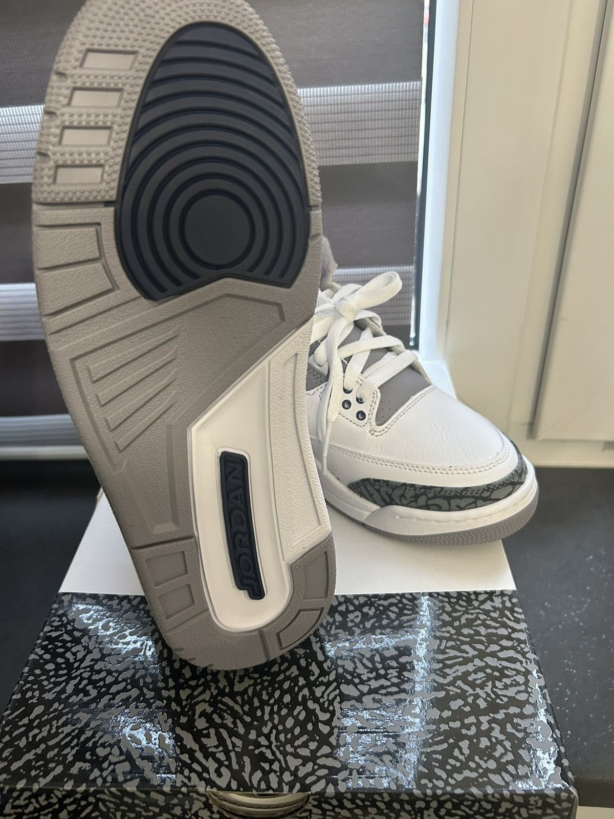 Jordan Brand Brand New Jordan 3 Retro “Midnight Navy” – SNKRS Purchase Size US 7.5 / EU 40-41 - 3 Thumbnail