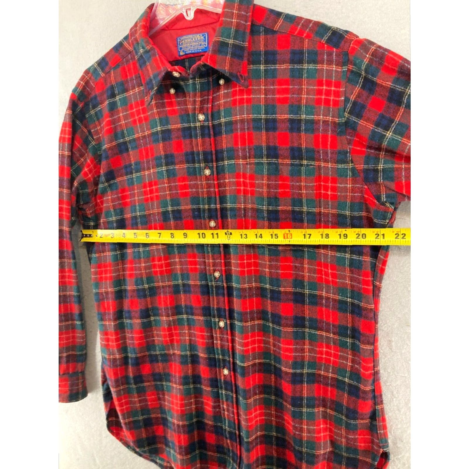 Pendleton Mens Pendleton Wool Shirt Large Red Plaid USA MADE Button Up Outdoor 70s Size US L / EU 52-54 / 3 - 2 Thumbnail