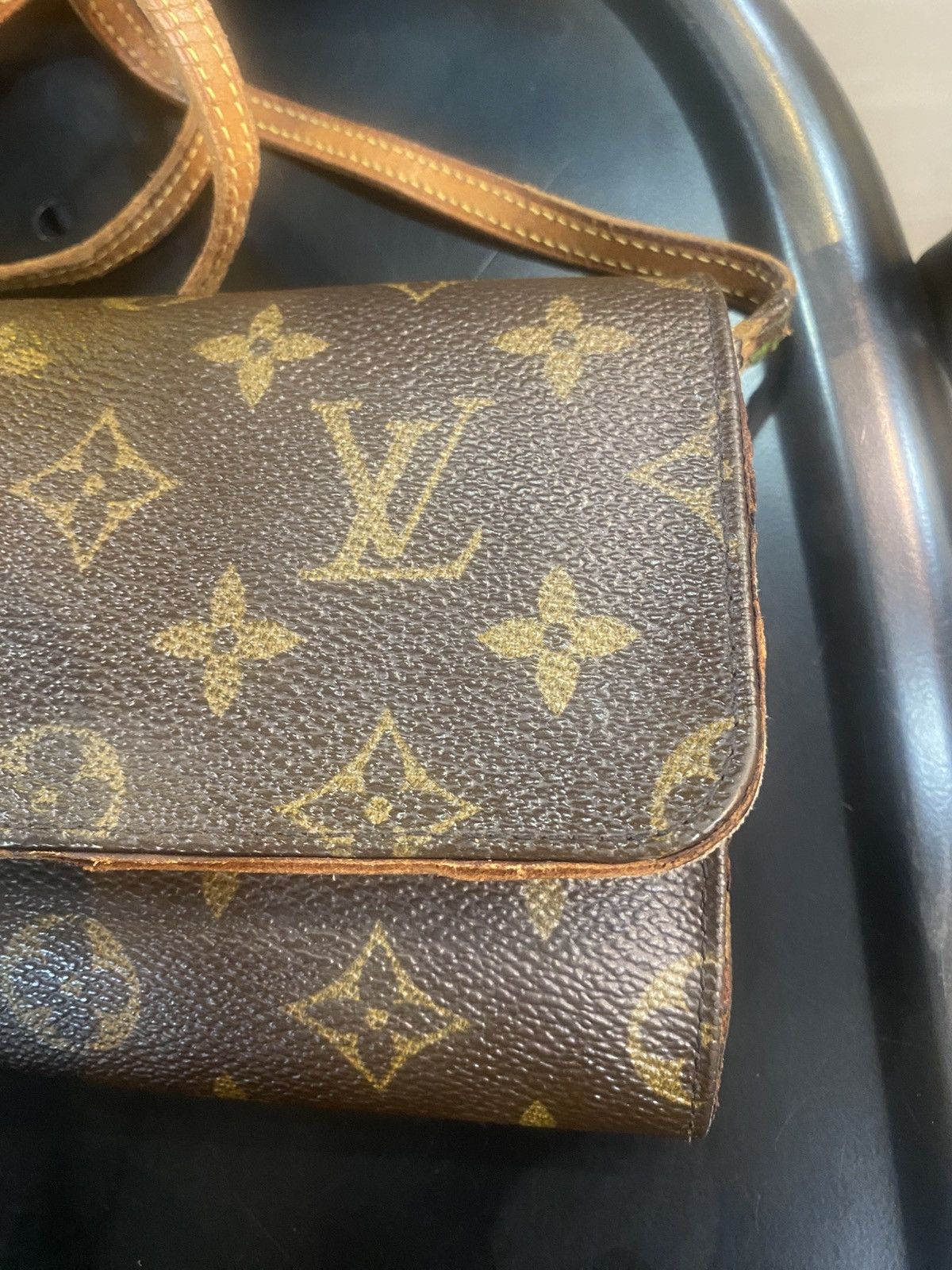 Louis Vuitton Authentic Louis Vuitton Monogram Pochette Twin GM REPAIRED Size ONE SIZE - 9 Thumbnail