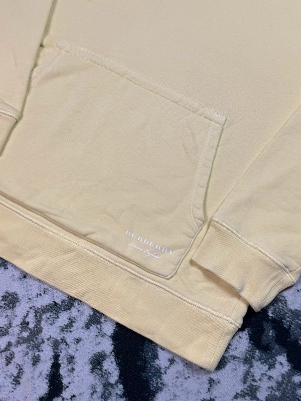 Burberry Burberry crewneck sweatshirt yellow logo S Size S / US 4 / IT 40 - 3 Thumbnail