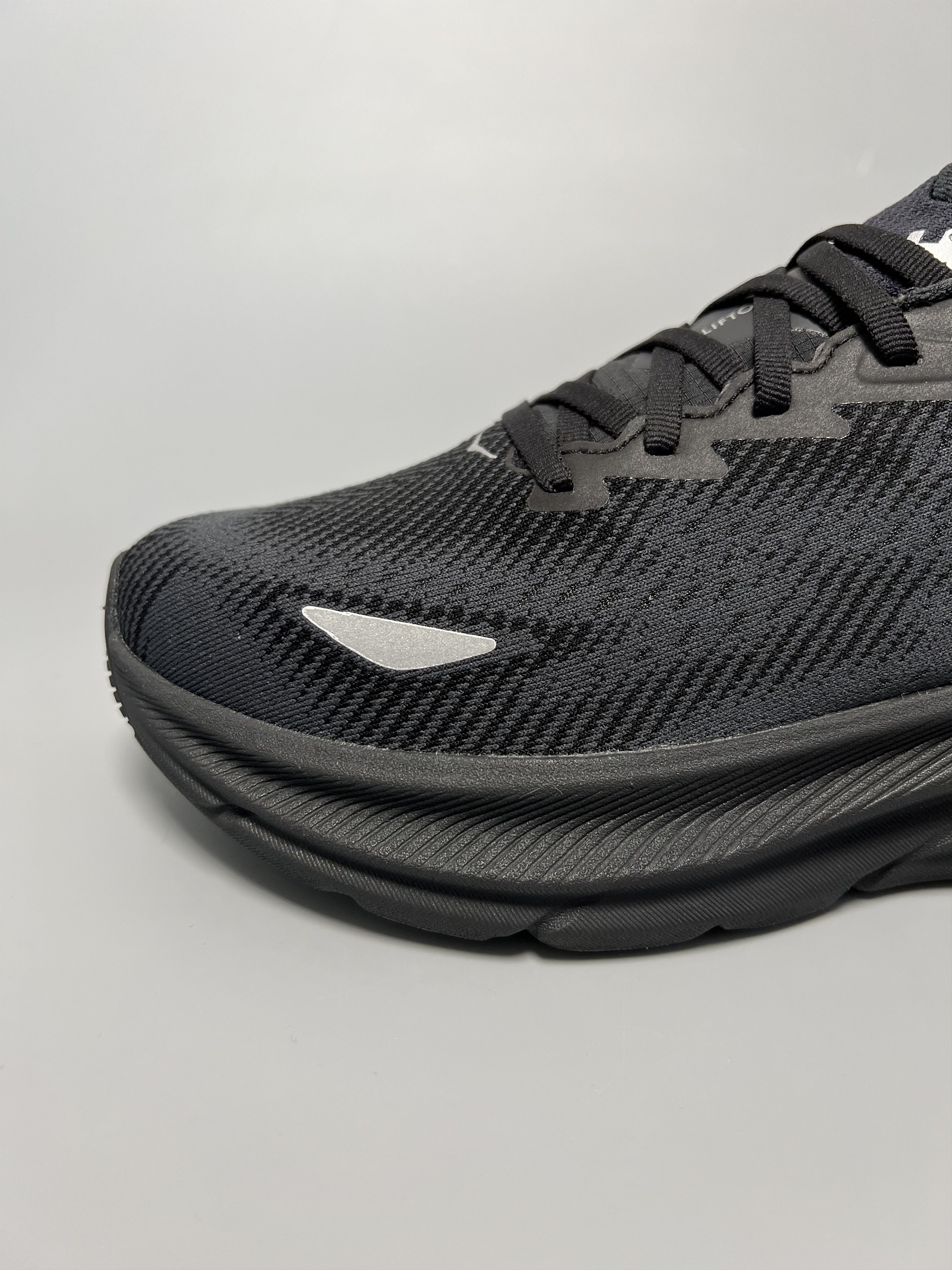 Goretex 7B Hoka One One Clifton 9 GTX Women’s Running Shoes Size US 7 / IT 37 - 8 Thumbnail