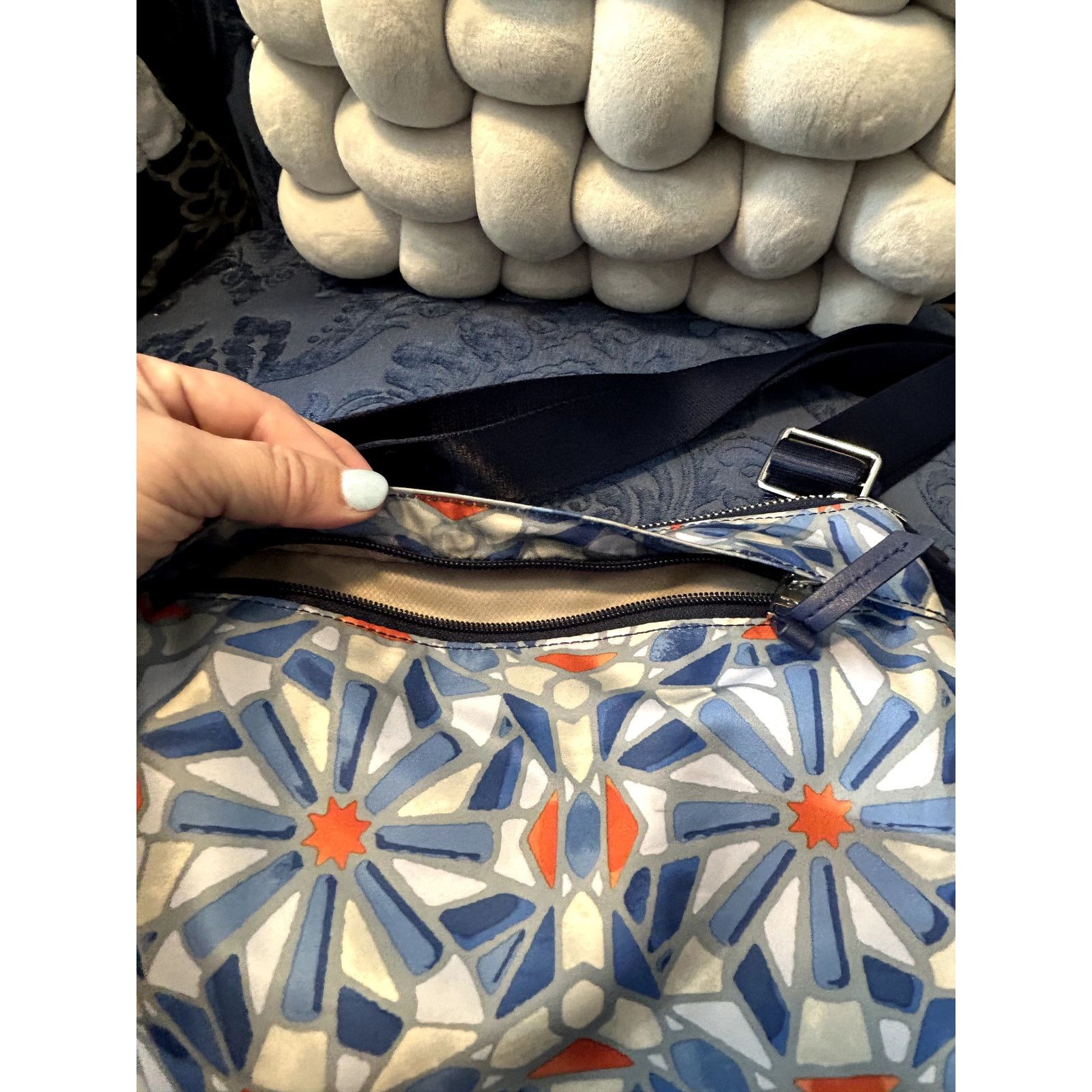 Tumi Tumi Voyageur Calera Crossbody Cayenne Tile Blue White Size ONE SIZE - 5 Thumbnail