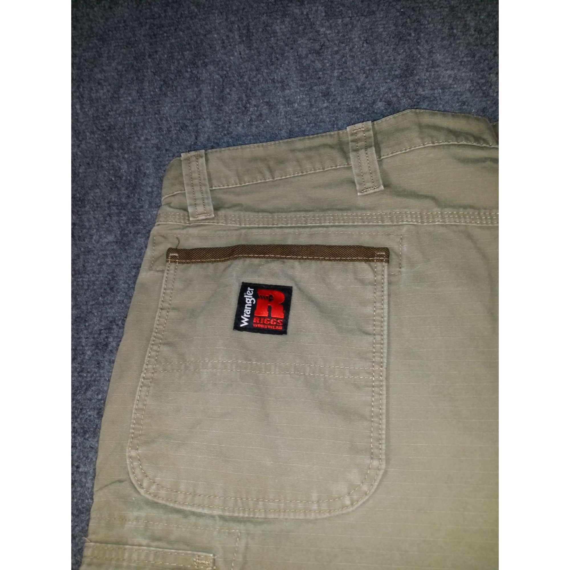 Wrangler Wrangler Riggs Workwear Cargo Shorts Men Sz 48 Rip Stop Rang Size US 44 / EU 60 - 12 Thumbnail