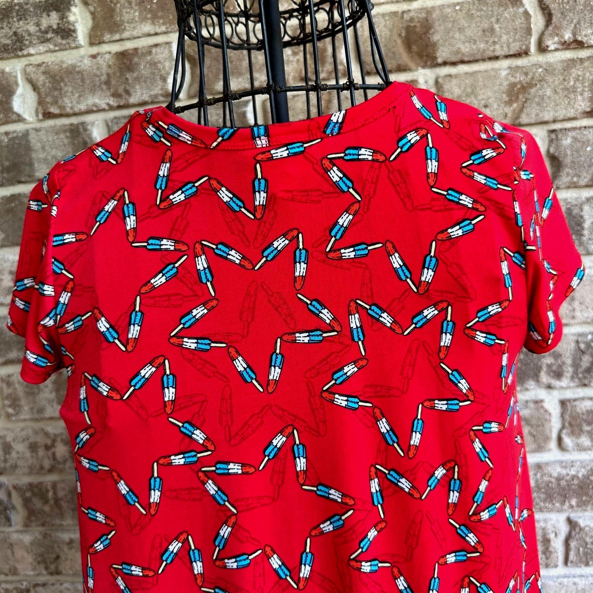 Other NWOT LulaRoe Irma Stars Popsicles Top 10 Red Hi Low Patr Size L / US 10 / IT 46 - 8 Thumbnail