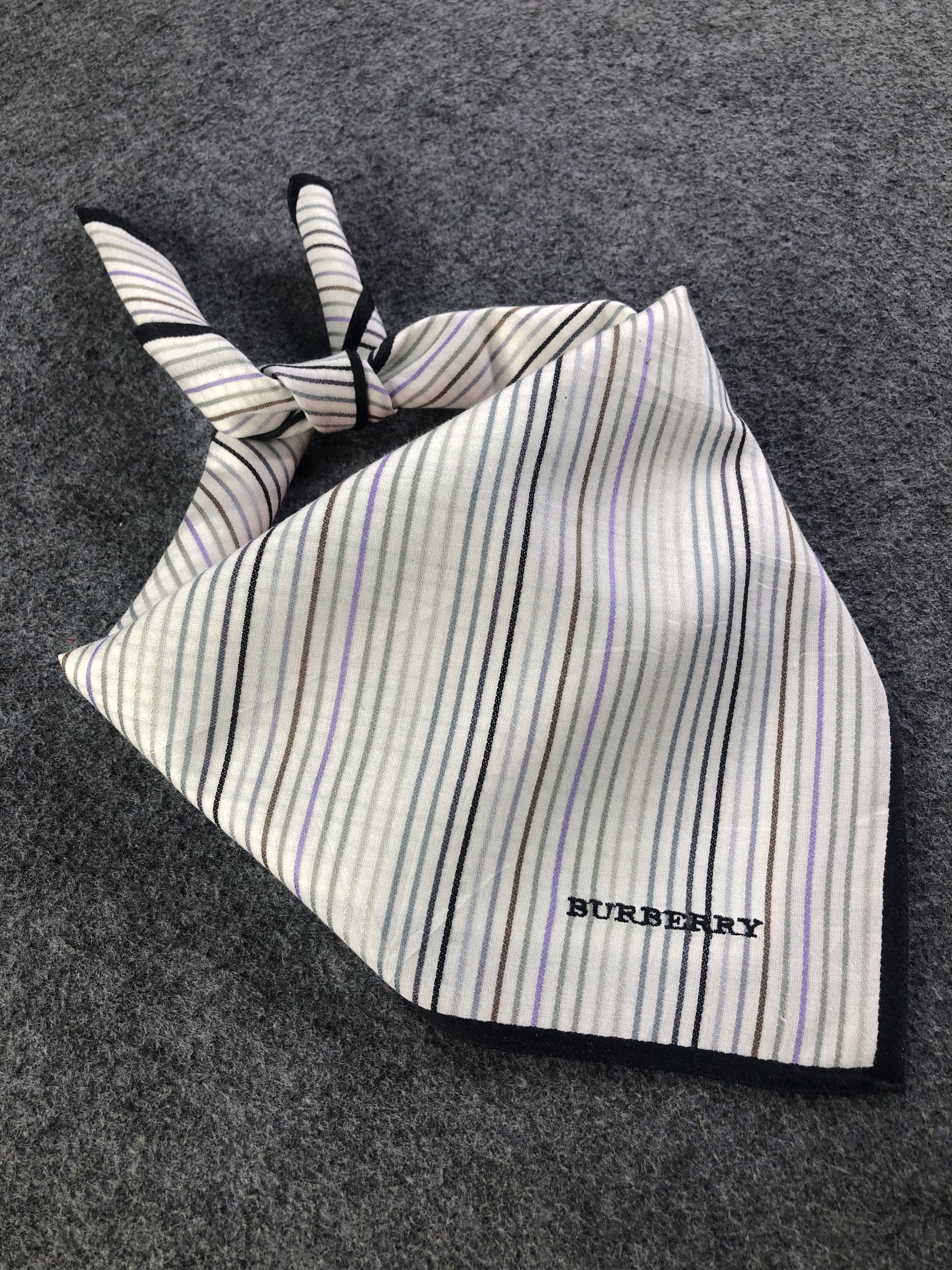 Burberry Burberry Handkerchief / Bandana / Neckerchief Size ONE SIZE - 2 Thumbnail