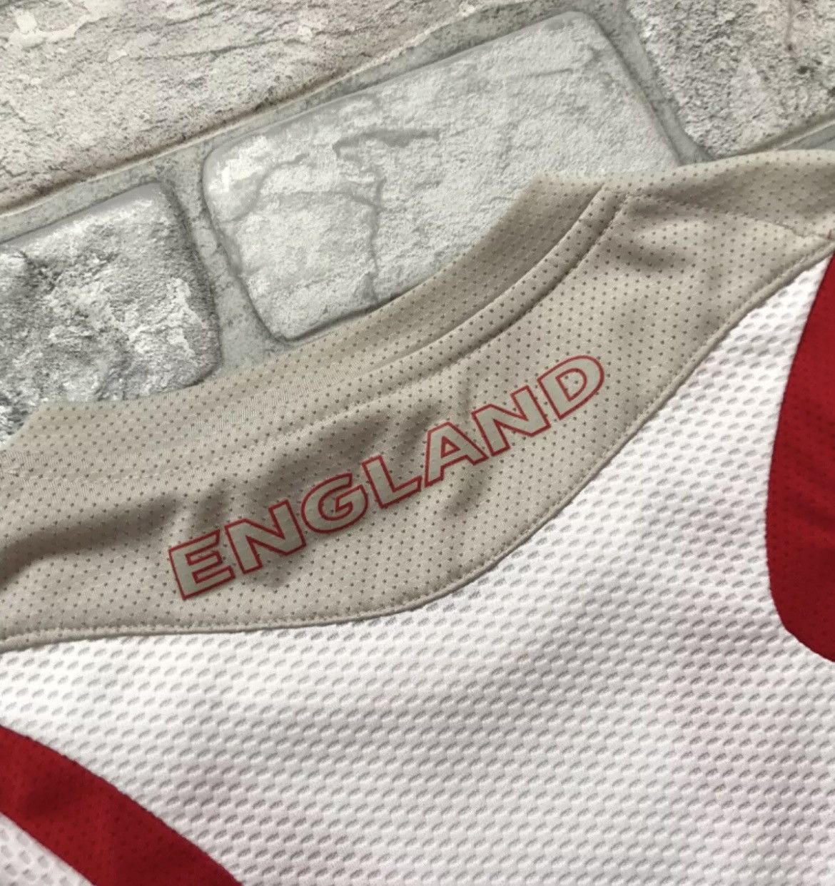 Umbro × Vintage ENGLAND 2005 2007 NATIONAL TRAINING FOOTBALL SHIRT Size US XL / EU 56 / 4 - 6 Thumbnail