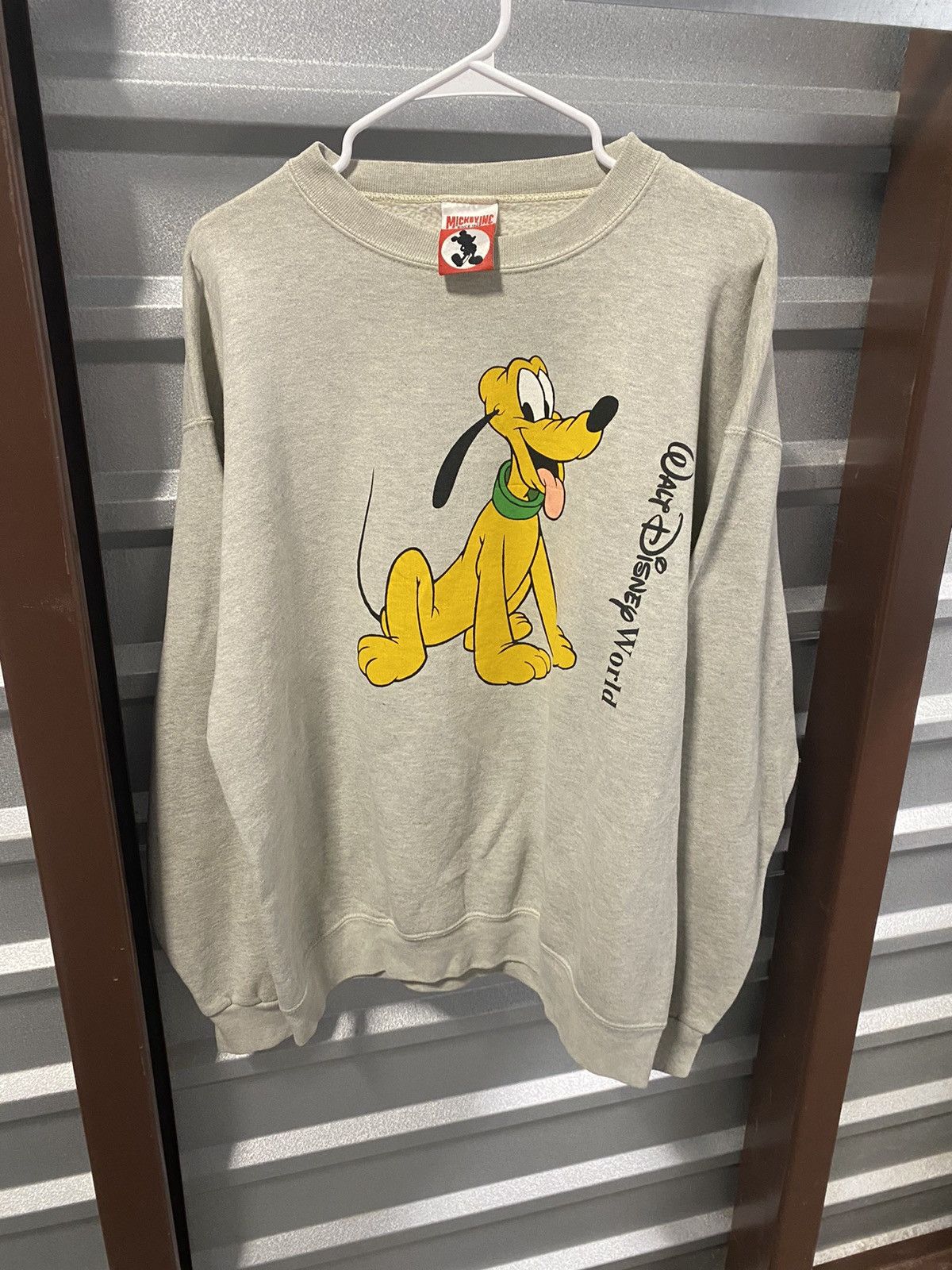 Disney 1990’s Disney Pluto Sweatshirt Size US XL / EU 56 / 4 - 1 Thumbnail