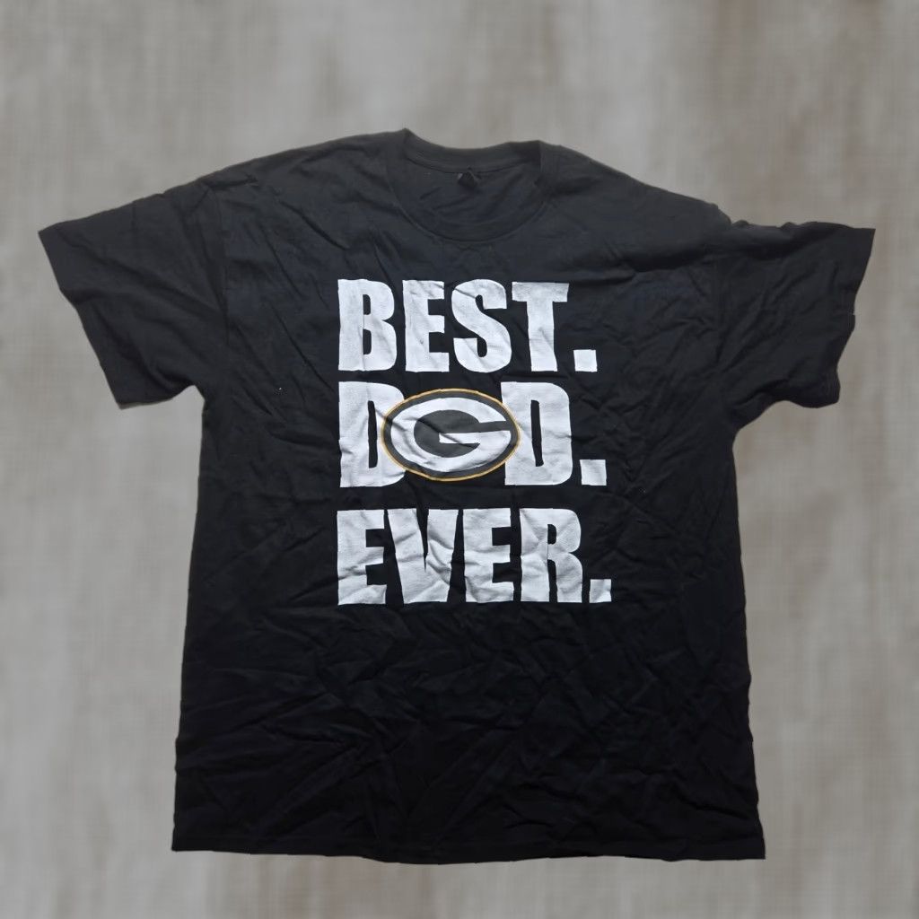 Gildan Best Dad Ever Green Bay Packers Black Tee T-Shirt Short Sleeve Adult Size 2XL Size US XXL / EU 58 / 5 - 1 Thumbnail