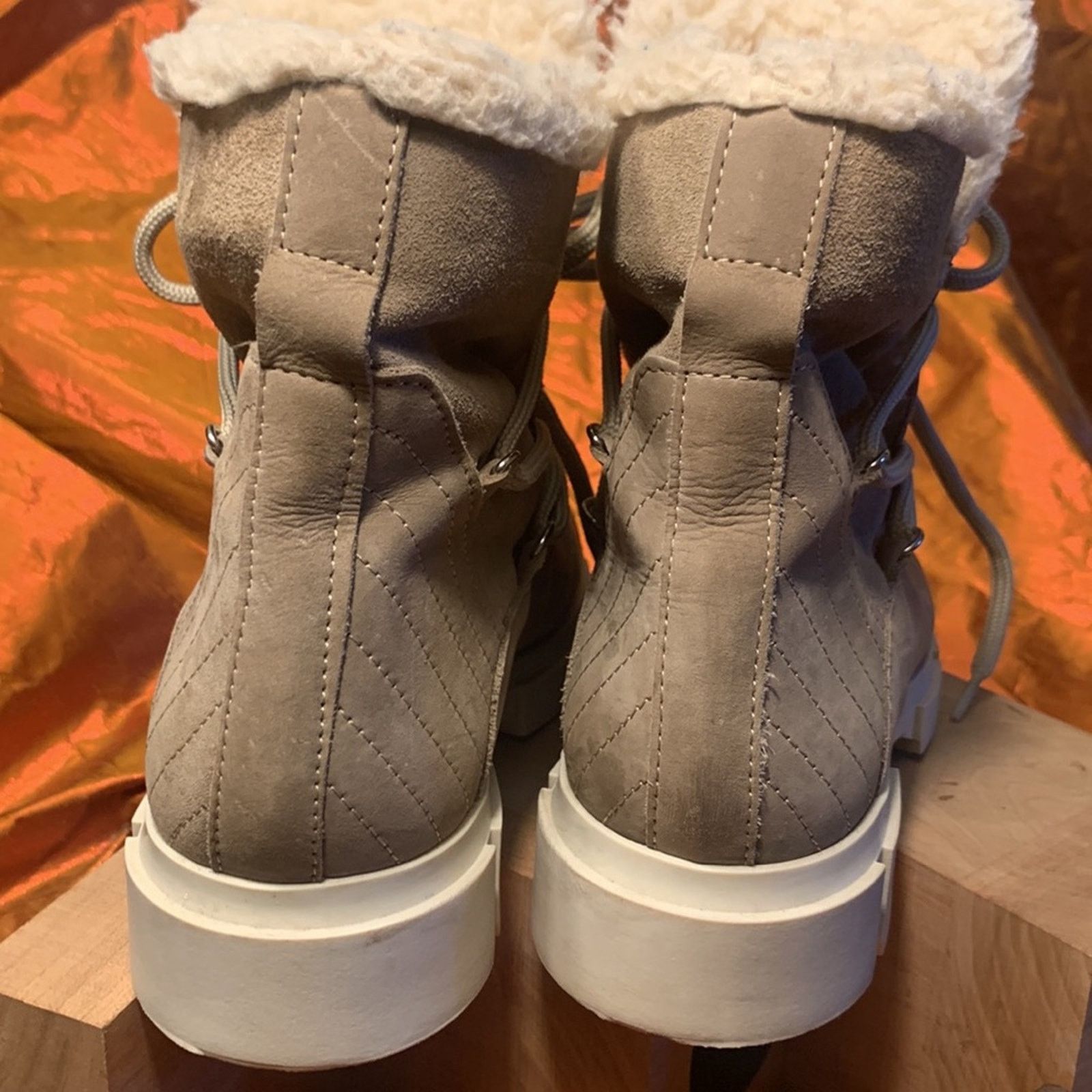 Vintage Avellini Portugal suede shearling sherpa laceup boots Size US 8 / IT 38 - 6 Thumbnail