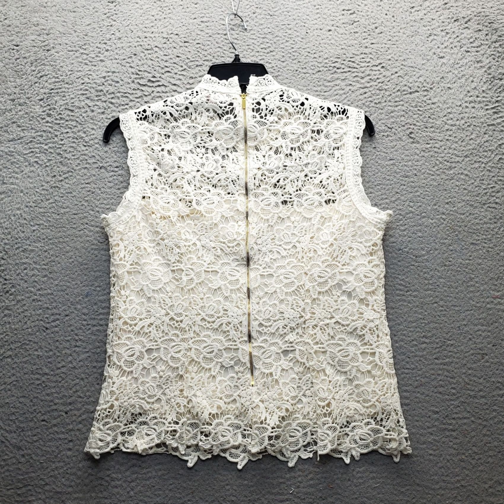 Nanette Lepore Nanette Lepore Tank Women's L Tan Stretch Crochet Lace Detail Back Zipper Tank Top Sleeveless Basic Shirt Size L / US 10 / IT 46 - 2 Thumbnail