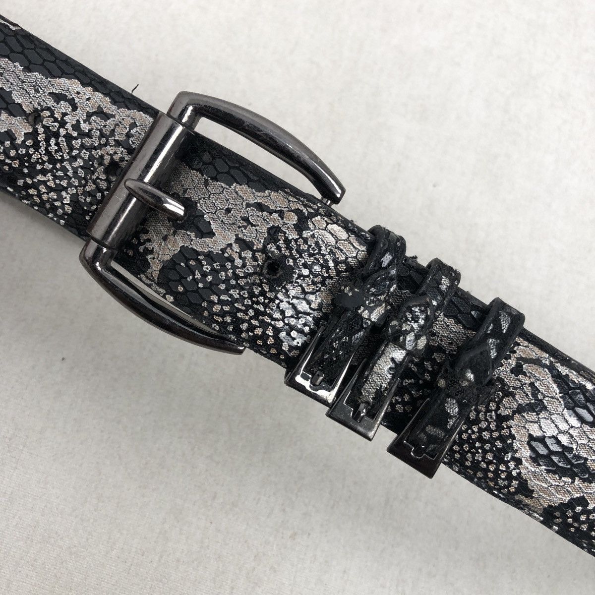 If Six Was Nine Black Snakeskin KMRii Style Belt Very Nice Design Size 40 - 3 Thumbnail