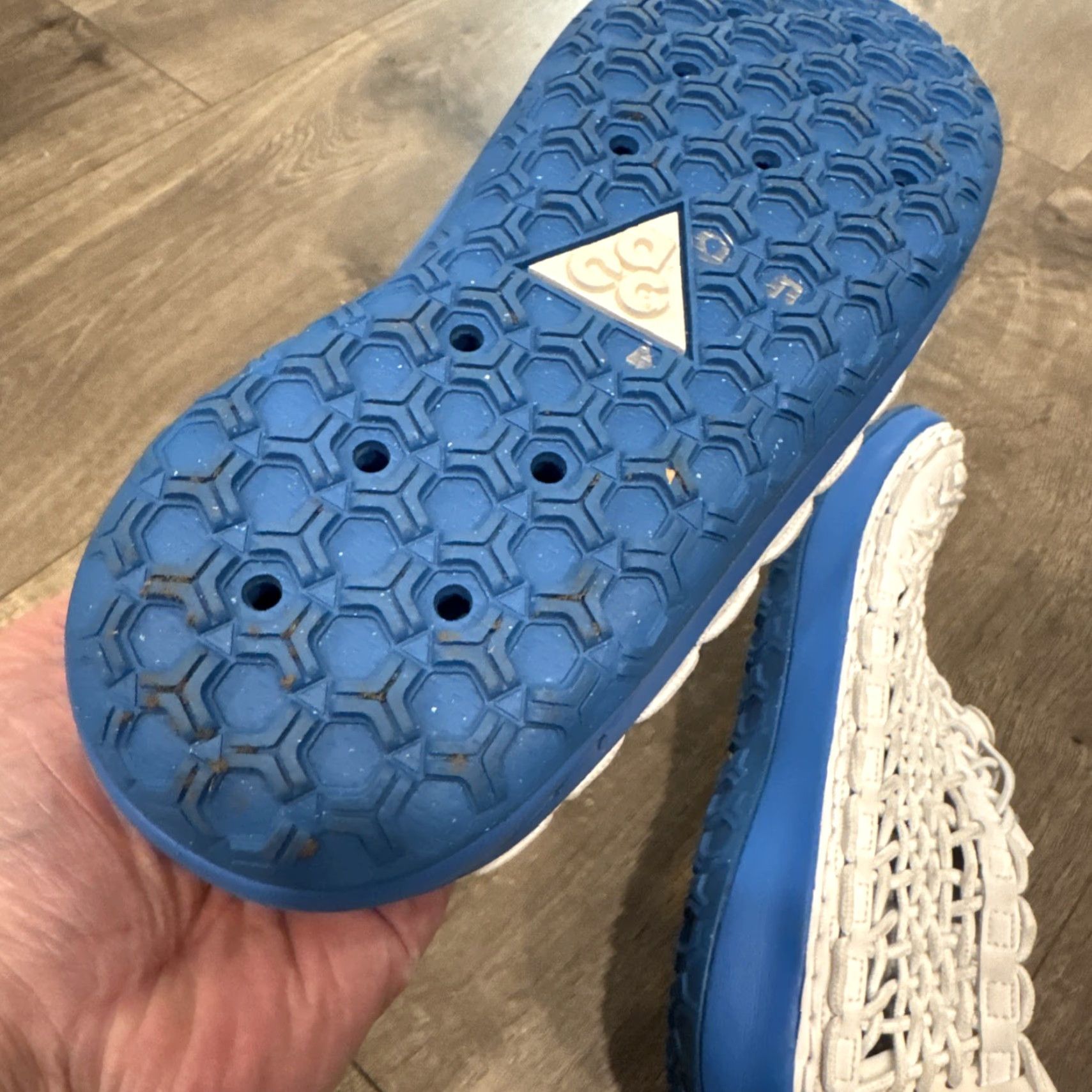 Nike Nike ACG Watercat Sneaker Men Low Top Summit White Light Photo Blue 6M/7.5W Shoes Casual Summer Fall Mens Footwear Size US 6 / EU 39 - 6 Thumbnail