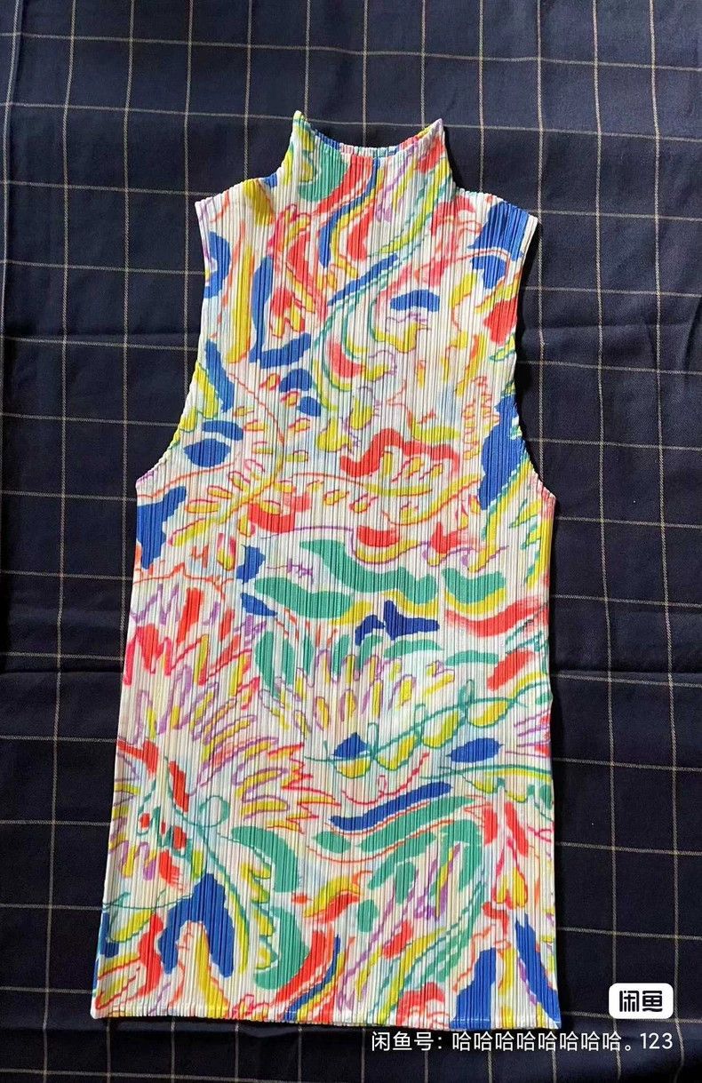 Issey Miyake Issey Miyake size:3 Yellow, blue and red color-blocked Xia Size M / US 6-8 / IT 42-44 - 1 Thumbnail