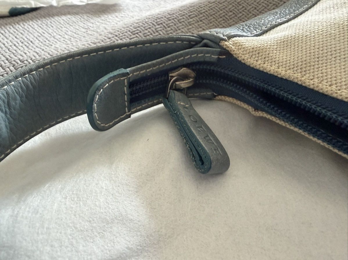 Loewe rare** loewe canvas/leather anagram shoulder bag vintage Size ONE SIZE - 5 Thumbnail