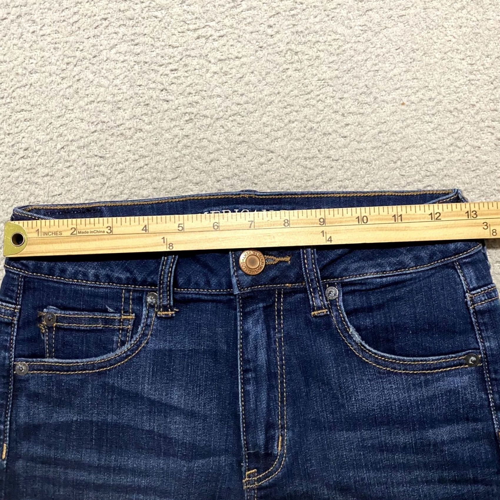 American Eagle Outfitters American Eagle Outfitters Shorts Jeans Blue Dark Wash Cut-Off 4 Womens Vintage No Rise Mid 8.5-10.5 in 5-Pocket Denim Stretch) Size 27" / US 4 / IT 40 - 7 Thumbnail