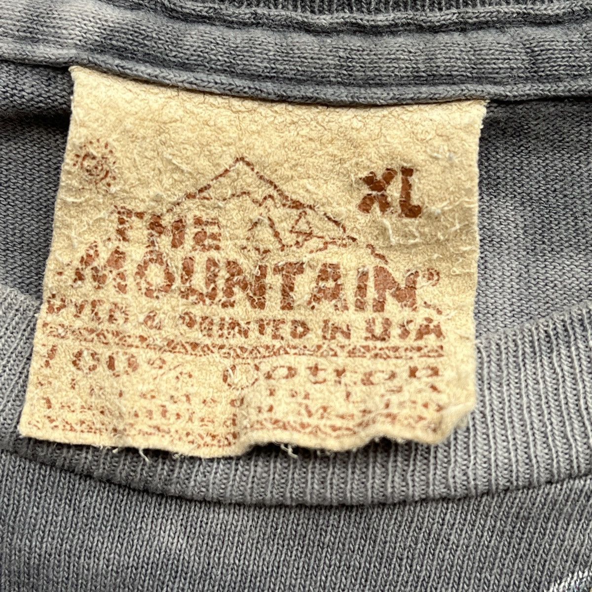 The Mountain Vintage The Mountain Jeremy Paul Overprint Fox TShirt Size US XL / EU 56 / 4 - 16 Thumbnail