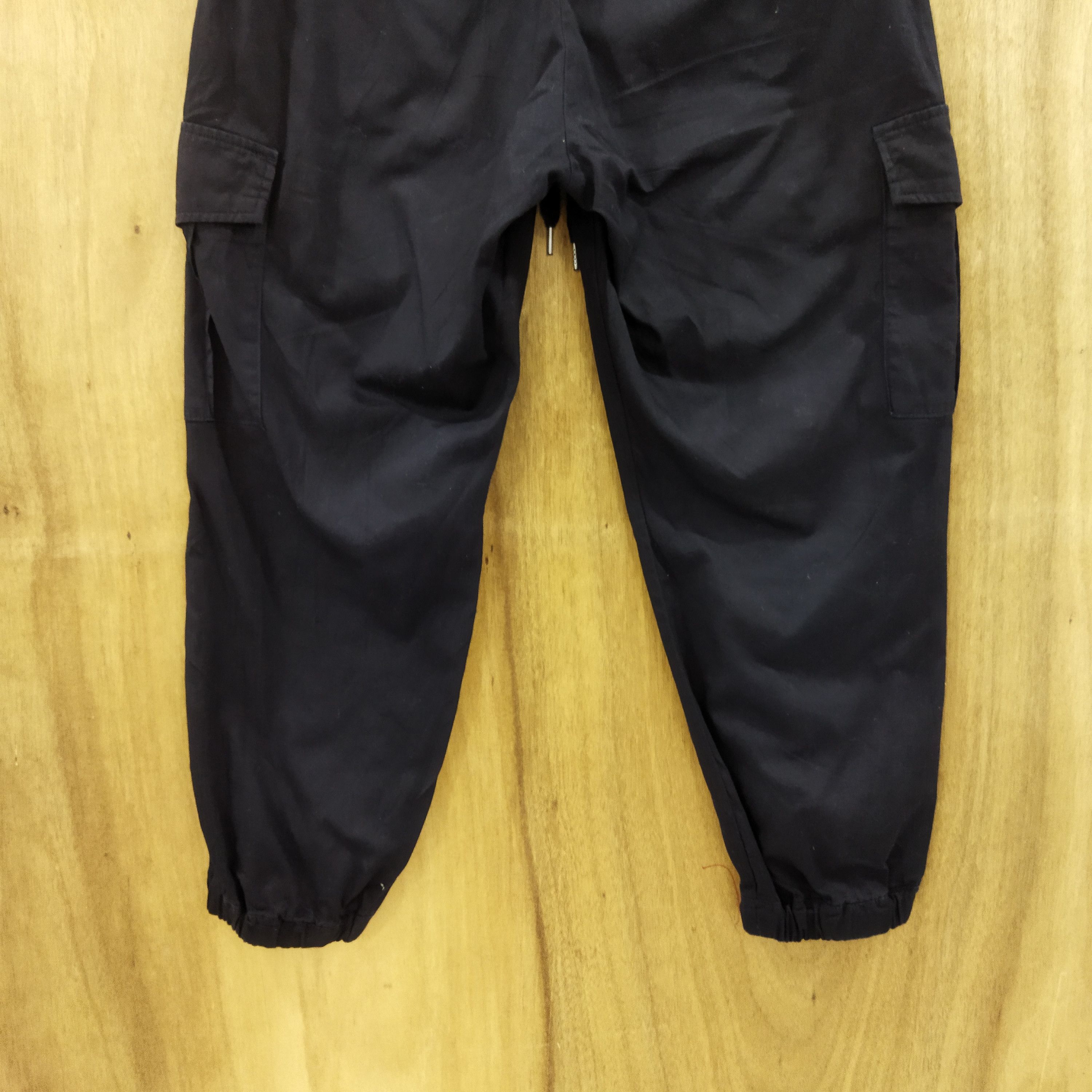 Japanese Brand 24/ C.O.Z.A BLACK SPRING WAIST CARGO PANTS Size US 26 / EU 42 - 8 Thumbnail