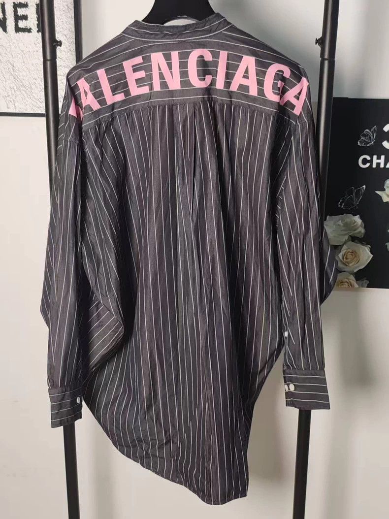 Balenciaga Balenciaga Back Logo Stripe Shirt - dmc Size US M / EU 48-50 / 2 - 1 Thumbnail