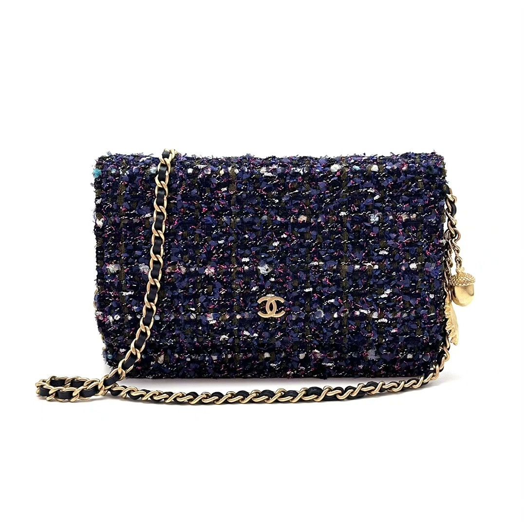 Chanel Pre-loved Bag Very good condition Size ONE SIZE - 1 Thumbnail