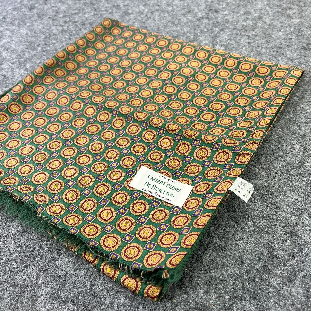 United Colors Of Benetton United Colors of Benetton Scarf/Muffler / Neckwear T392 Size ONE SIZE - 7 Thumbnail
