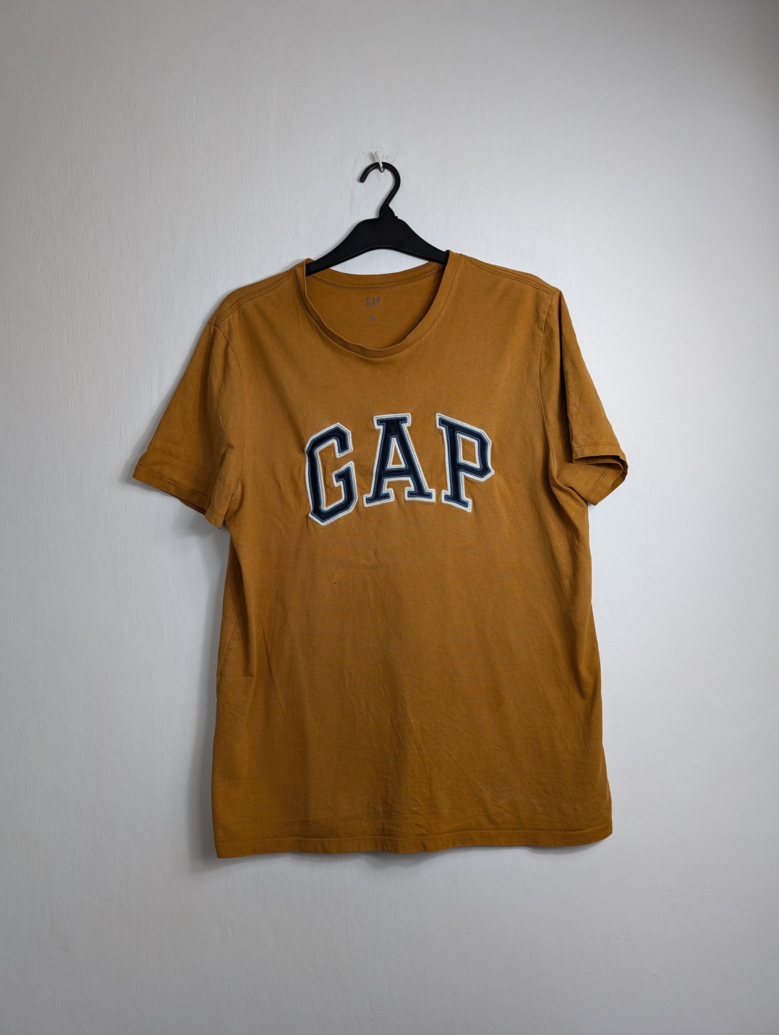 Gap GAP Logo Front T-Shirt Size US XL / EU 56 / 4 - 1 Thumbnail