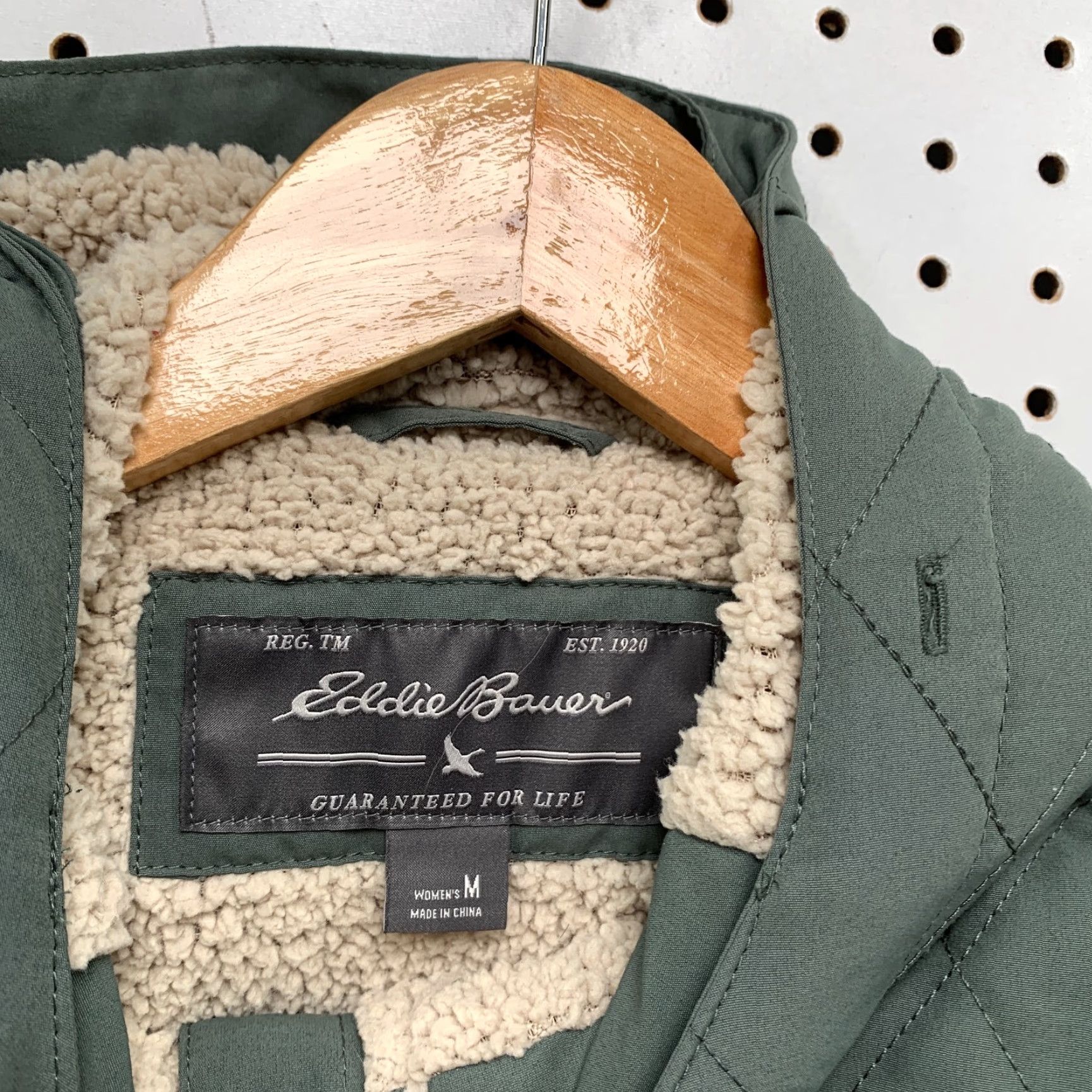 Eddie Bauer VINTAGE Eddie Bauer Quilted Vest Womens Small Hooded Sherpa Lined Sleeveless 19x26 Size S / US 4 / IT 40 - 3 Thumbnail