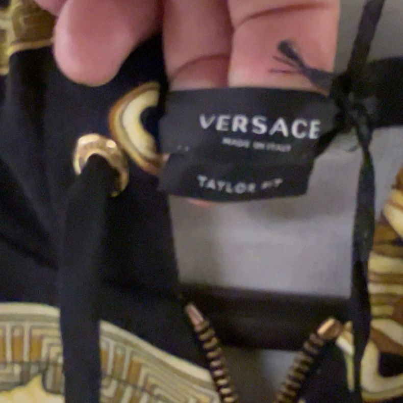 Versace Versace Thin zippered hooded jacket Size US XS / EU 42 / 0 - 4 Thumbnail