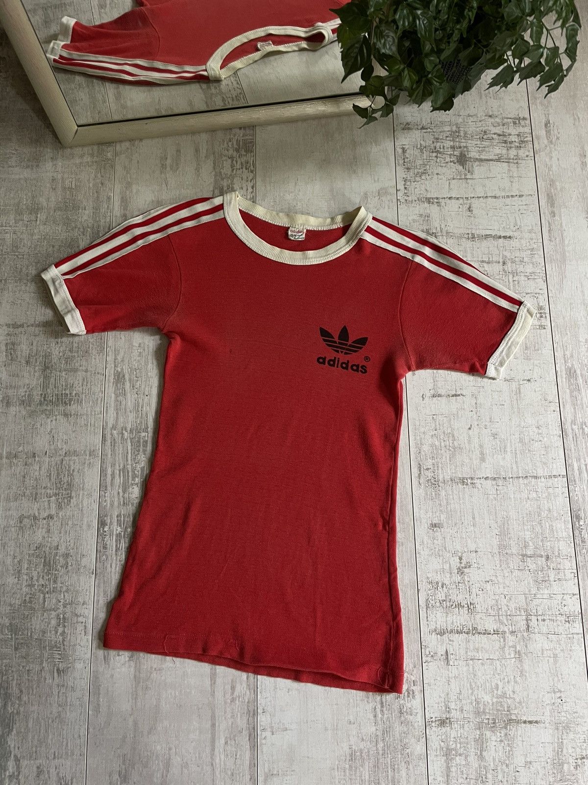 Adidas Vintage 80’s Adidas T-Shirt Red Made In Israel Size US XS / EU 42 / 0 - 1 Thumbnail