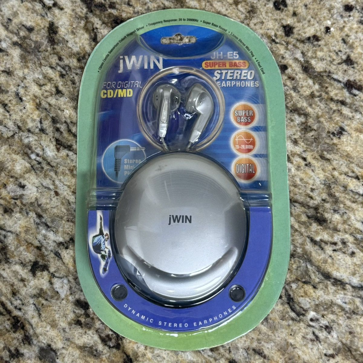 Vintage 2003 JWIN JH-E5 Super Bass Dynamic Digital Stereo Earphones Size ONE SIZE - 1 Thumbnail