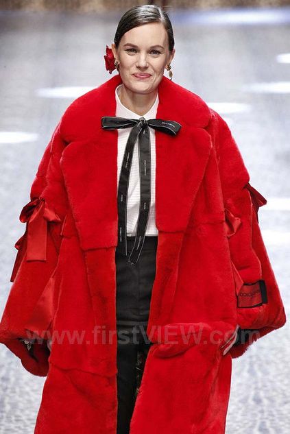 Dolce & Gabbana F/W 2017 RUNWAY RABBIT FUR COAT Size M / US 6-8 / IT 42-44 - 4 Thumbnail
