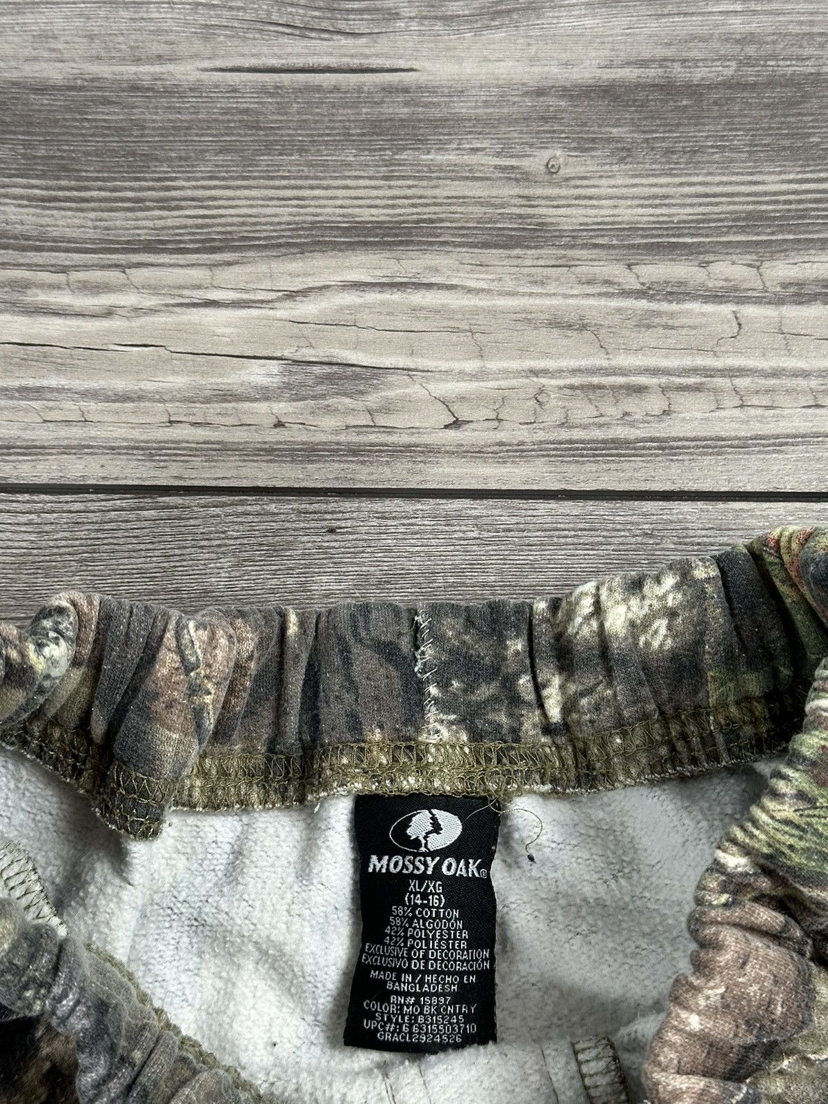 Realtree Mossy Oak Real Tree Camo Cutoff Sweat Shorts Size US 26 / EU 42 - 3 Thumbnail