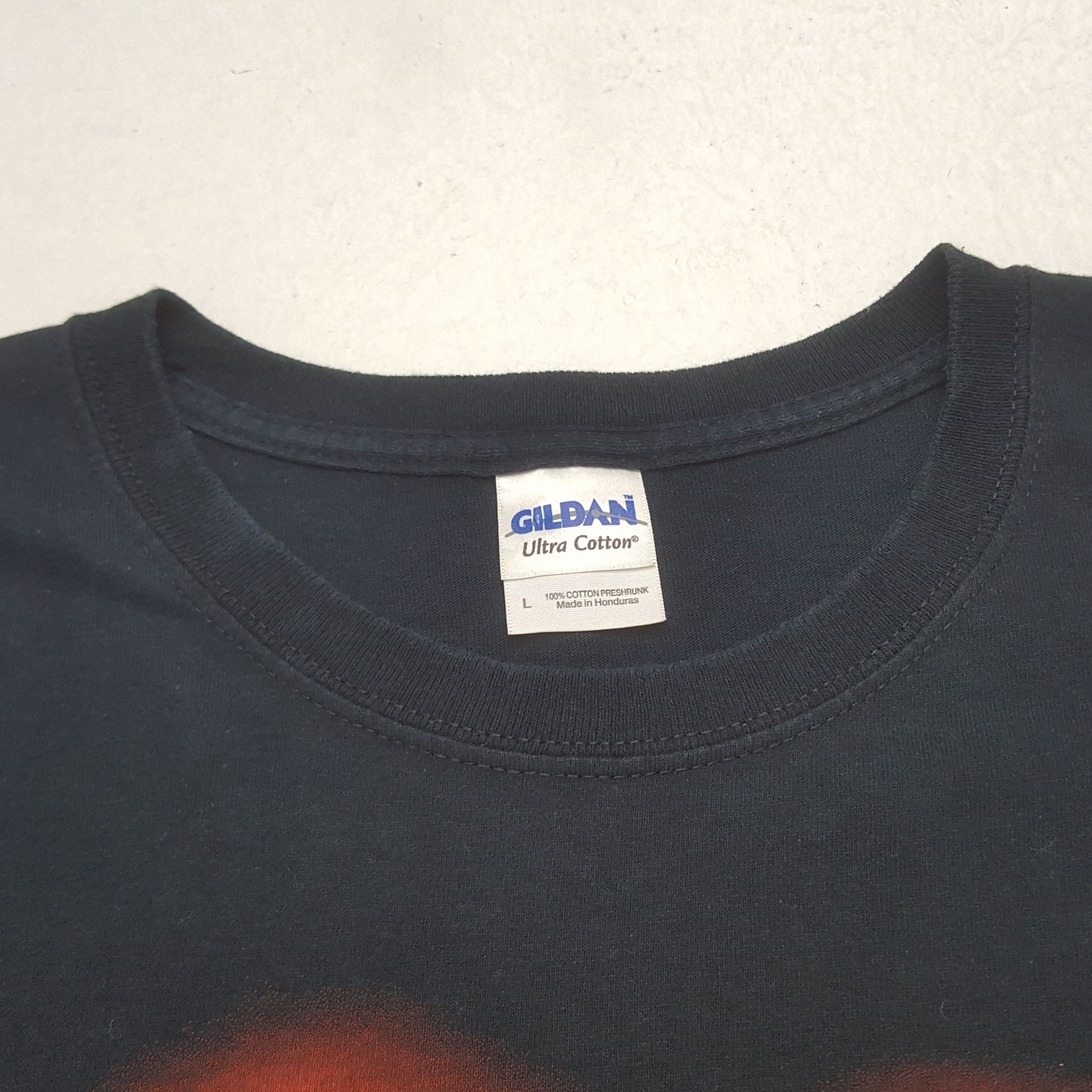 Gildan Vintage Hunter Overload Horror Halloween Game Tshirt RR1 Size US L / EU 52-54 / 3 - 5 Thumbnail