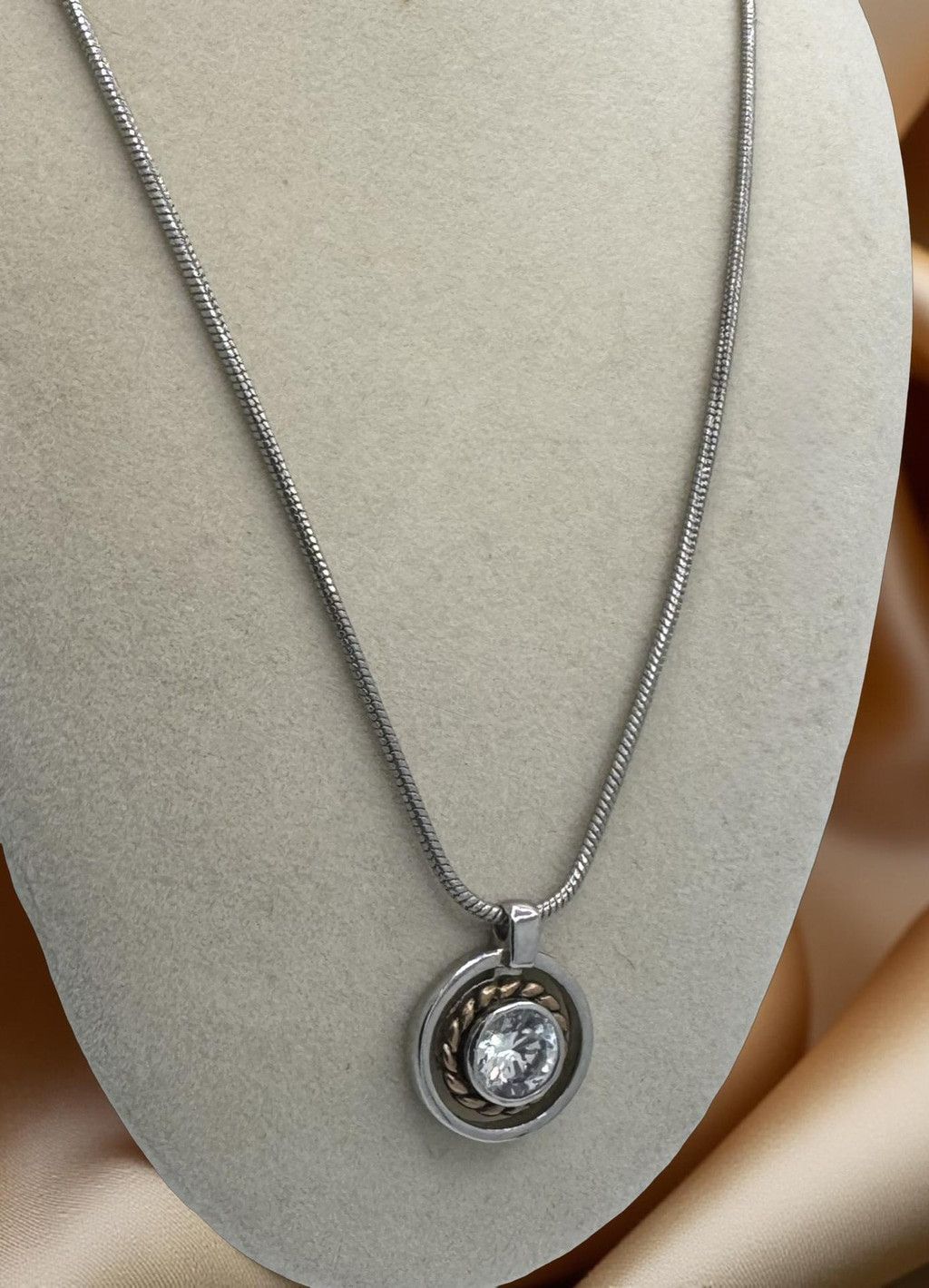 Other Contemporary Vintage Rhinestone Bezel Pendant Necklace Y2K Size ONE SIZE - 2 Thumbnail