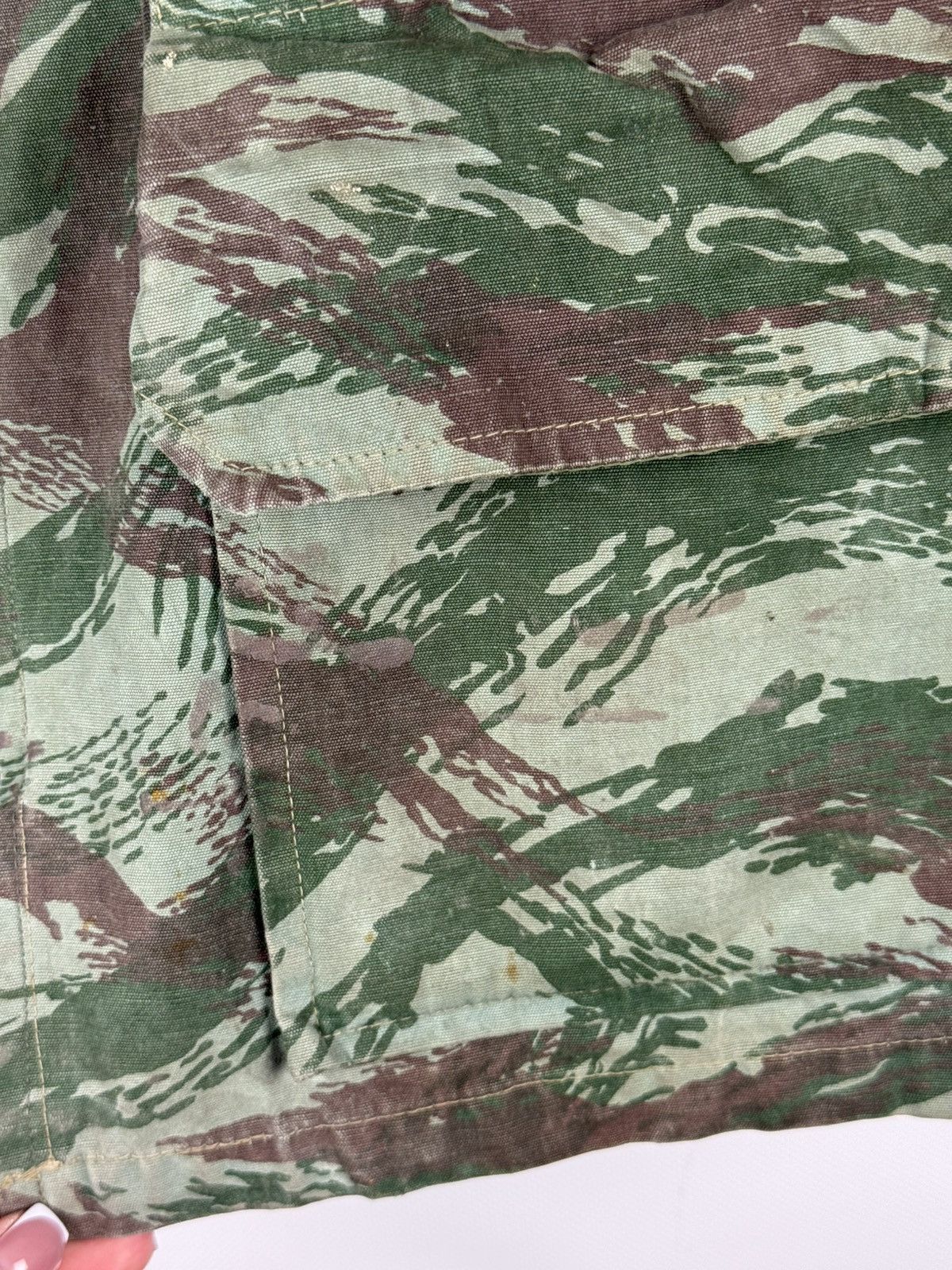 Vintage Vintage Military Hunting French Lizard Camo Full Zip Jacket Size US M / EU 48-50 / 2 - 7 Thumbnail