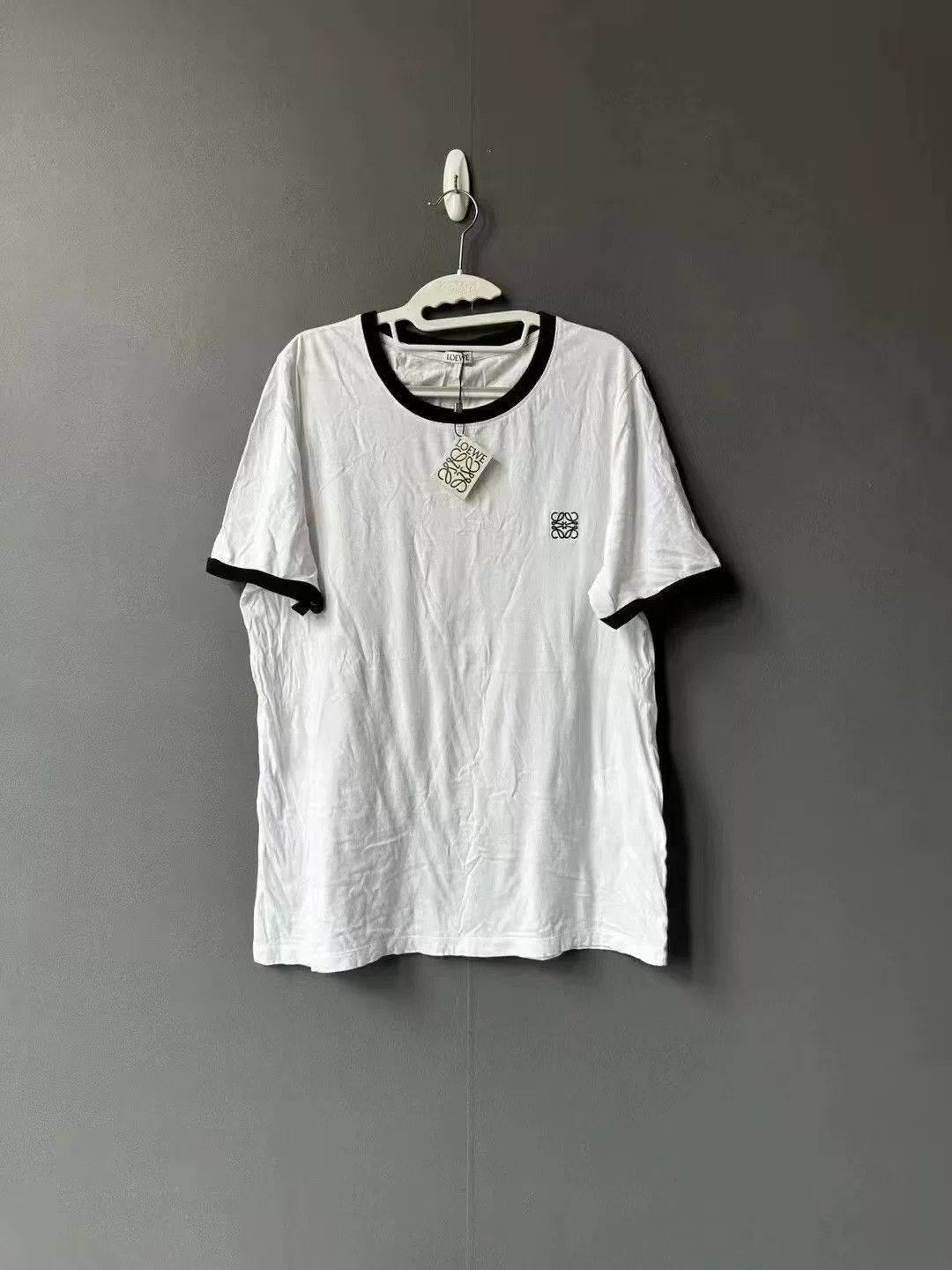 Loewe Loewe White Black Trim Embroidered Logo Tee Size US XXL / EU 58 / 5 - 1 Thumbnail