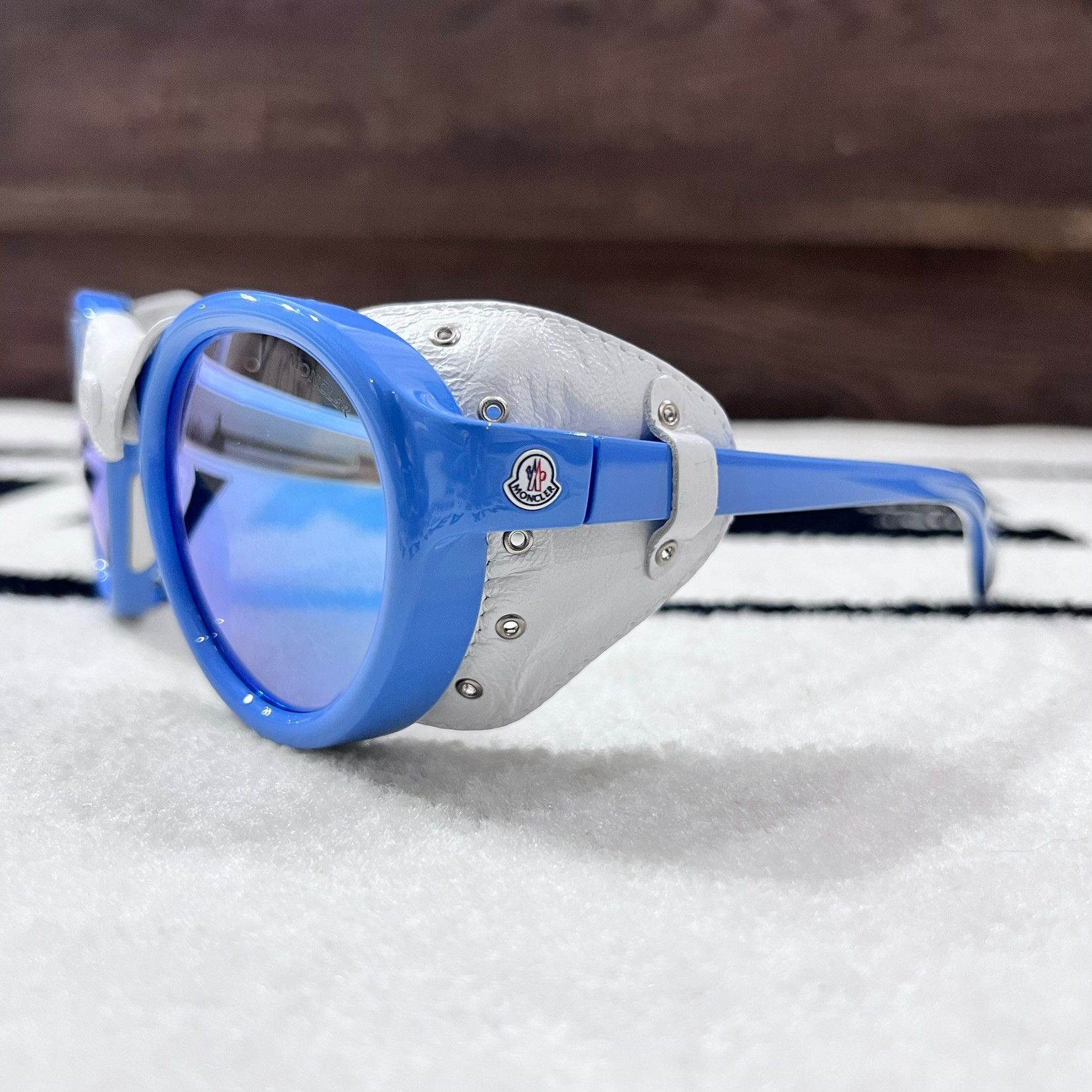 Moncler Moncler Sky Blue White Steradian Round Sunglasses Boutique Size ONE SIZE - 3 Thumbnail