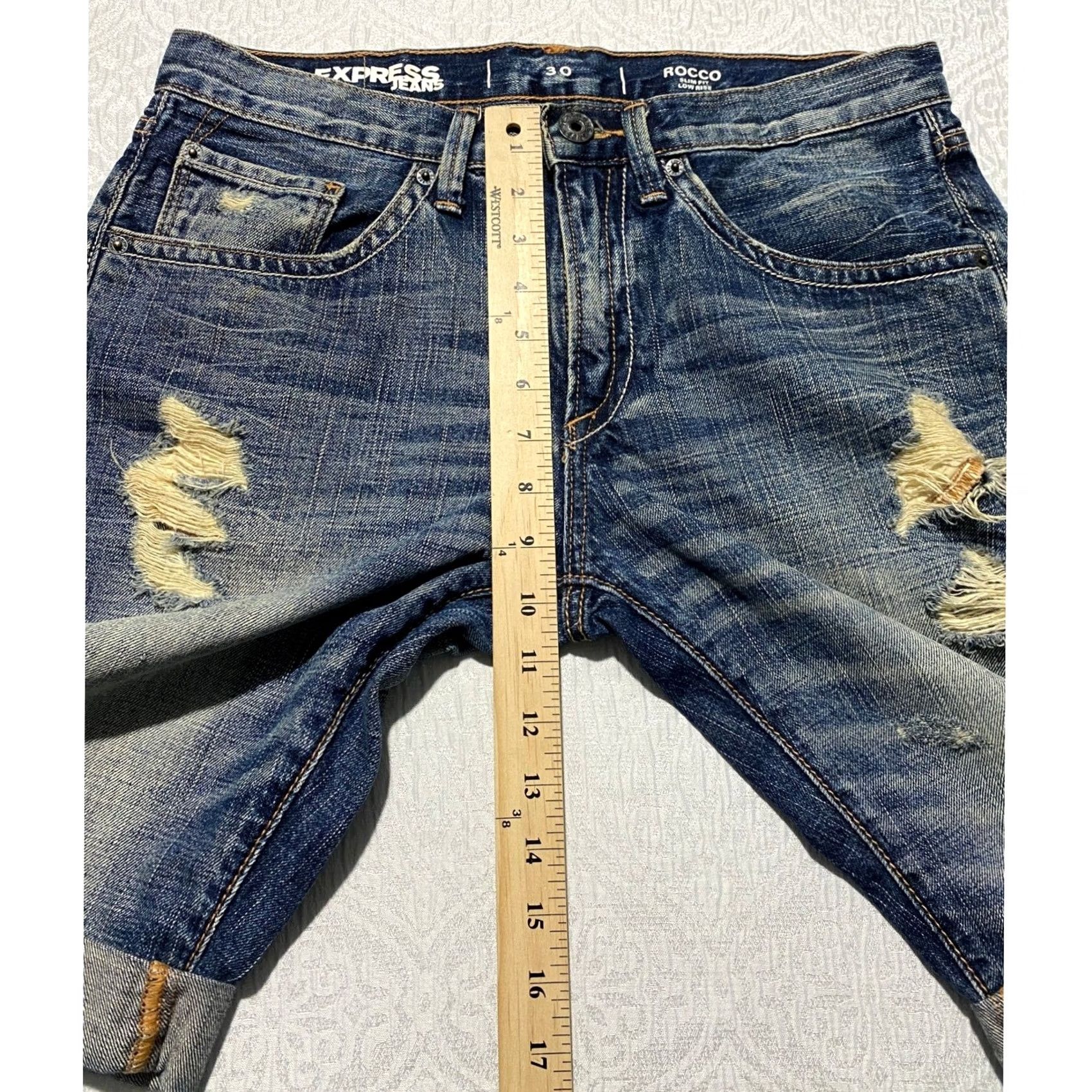 Express Express Jeans Rocco Slim Fit Low Rise Distressed Denim Shorts Mens 30 Blue Size US 30 / EU 46 - 5 Thumbnail