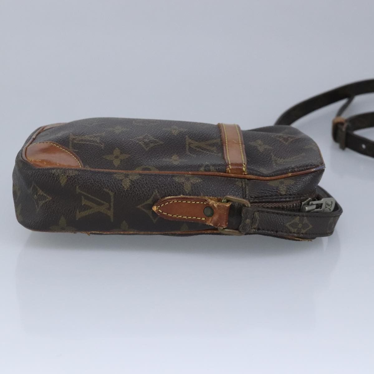 Louis Vuitton LOUIS VUITTON Monogram Danube Shoulder Bag M45266 Size ONE SIZE - 5 Thumbnail
